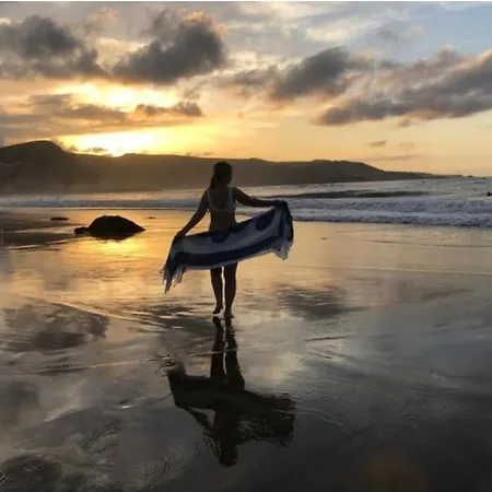 Playa De Canteras Con Parking Gratis *
